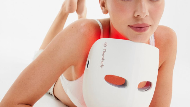 Kendall Jenner devient l’égérie du masque LED qui promet une peau parfaite