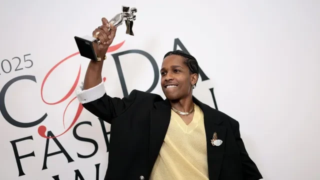 A$AP Rocky reçoit le prix d'icône de la mode aux Fashion Awards 2025