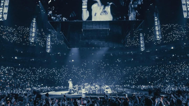 Billie Eilish en concert : files d’attente XXL et camping improvisé devant l’aréna
