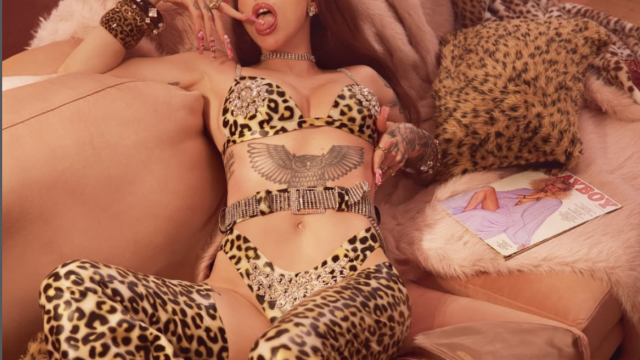 Gaëlle Garcia Diaz collabore avec Playboy et c’est très chaud !