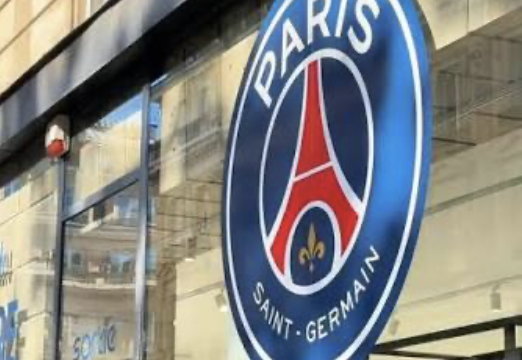 Le PSG dévoile un pop-up dans un lieu secret à Paris et les fans de The Weeknd vont adorer !