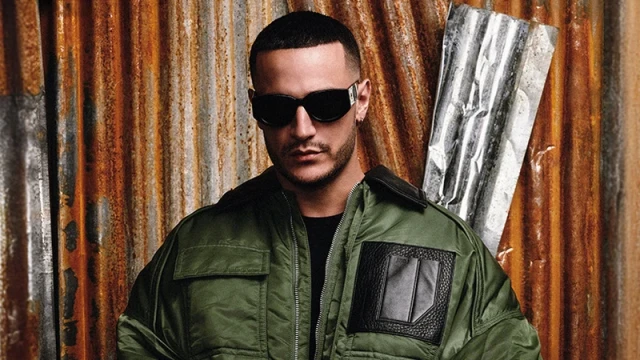 DJ Snake enflamme la Tour Eiffel pour dévoiler son nouvel album !