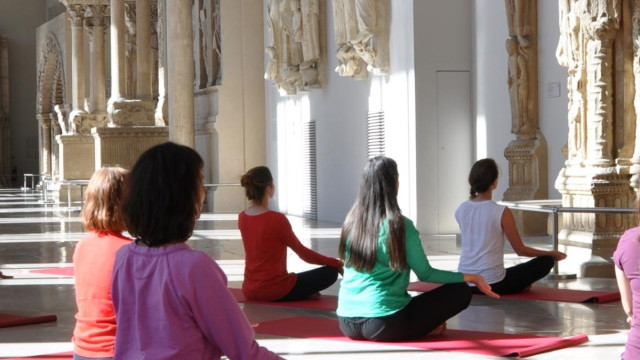 Yoga au Petit Palais ce dimanche 18 janvier : une expérience zen à ne pas manquer
