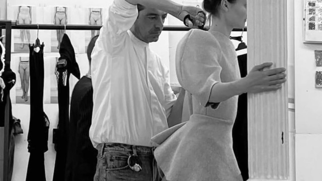 Pieter Mulier tire sa révérence chez Alaïa : découvrez les temps forts de son règne