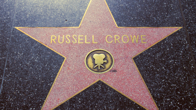 Miley Cyrus entre dans la légende et décroche son étoile sur le Hollywood Walk of Fame !