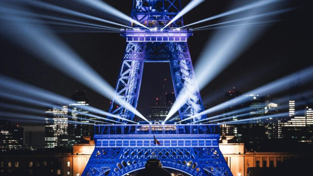 Concert de Noël 2025 à la Tour Eiffel : Vivaldi et chants festifs pour une soirée magique