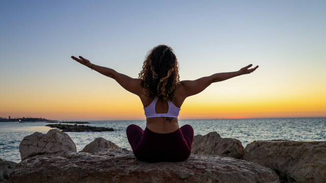 Anxiété, pression, surcharge mentale ? Le yoga a réponse à tout