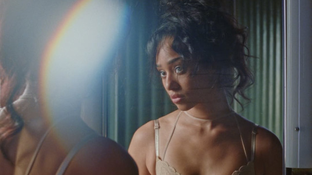 Manon de Katseye se réinvente et se lance dans la comédie avec Not Bad !