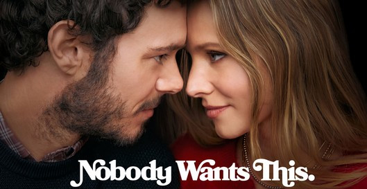 La saison 2 de Nobody Wants This sur Netflix redonne foi en l’amour et ça fait du bien !