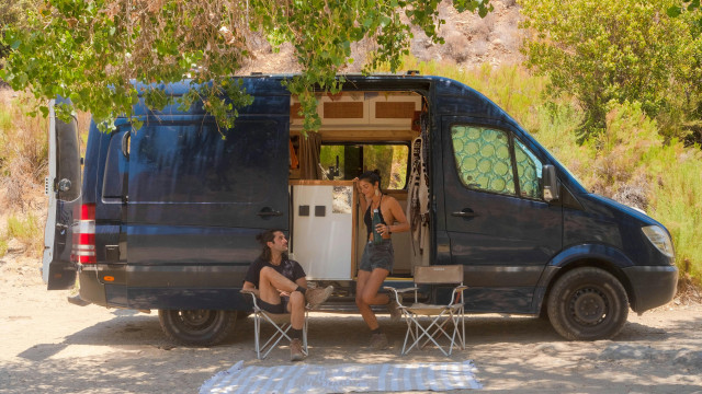 Vanlife : pourquoi de plus en plus de Français plaquent tout pour la route ?