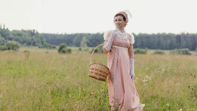 De Bridgerton à Orgueil et Préjugés : découvrez pourquoi la Régence anglaise fascine Hollywood !