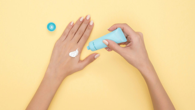 Il booste votre peau en 1h chrono : ce gel-crème affole les beauty addicts