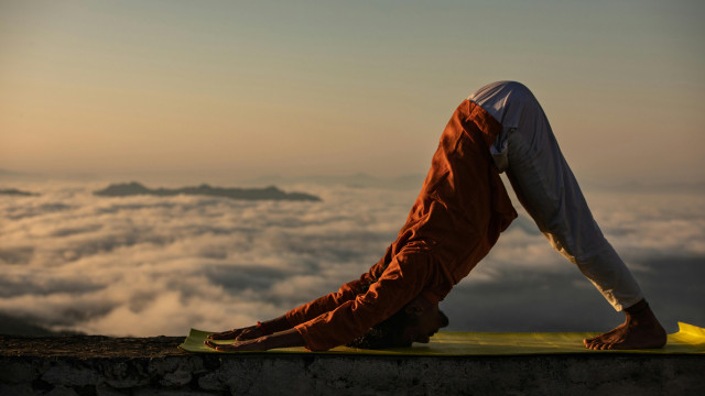 Réveillez-vous comme au Tibet : 5 rites matinaux pour booster votre énergie !