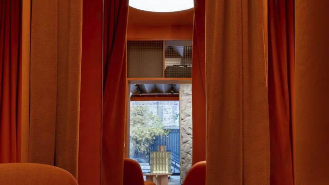 Napapijri s’offre un spot XXL au cœur de Paris et les fans vont adorer