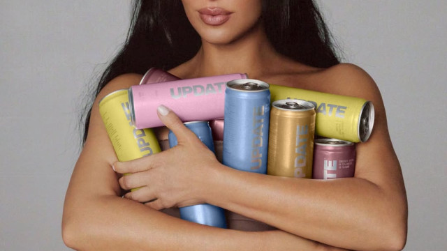 Kim Kardashian signe sa première boisson énergisante Update et crée le buzz !