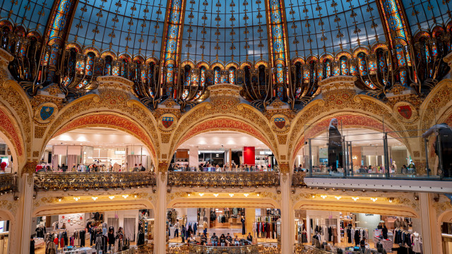 La mode africaine s’invite aux Galeries Lafayette avec un pop-up exclusif
