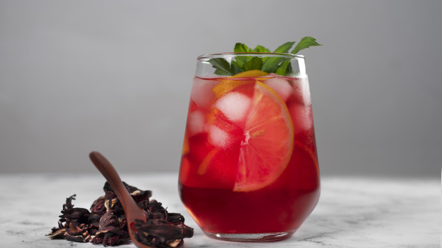 Découvrez cette boisson fraîche, naturelle et bonne pour votre tension !