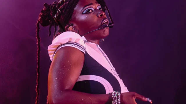 Théodora explose tout : son nouveau single déjà certifié platine !