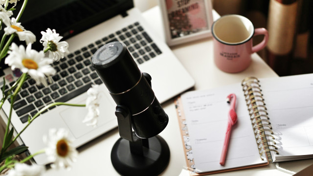 Santé mentale : ces 5 podcasts à écouter absolument