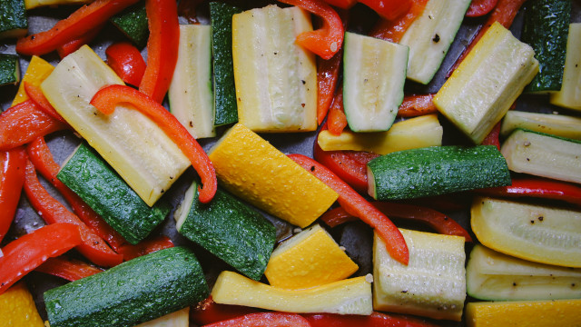 Cuisiner sans huile ? Ce légume étonnant a la solution !