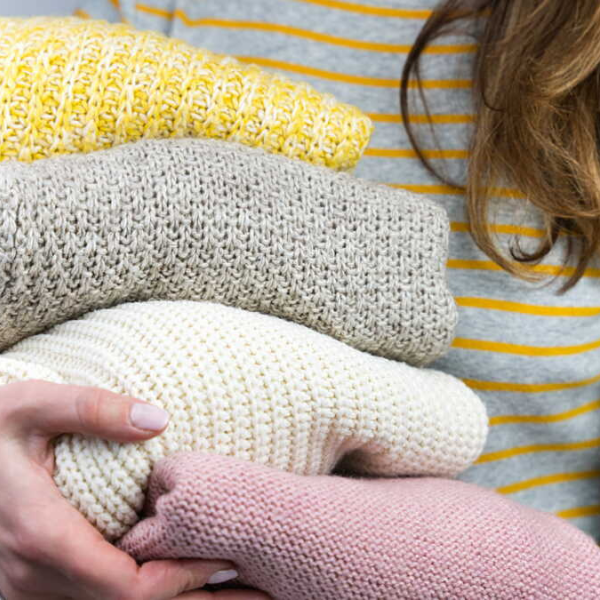 Le froid revient et vos pulls boulochent déjà ? Découvrez nos solutions miracles !