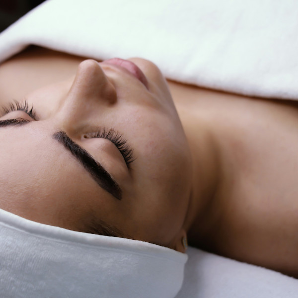 Le Head Spa : la nouvelle expérience capillaire qui va changer votre routine bien-être !