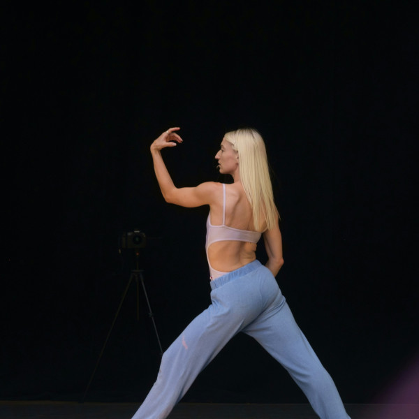 Choréo style : quand le style danseuse devient l’obsession mode