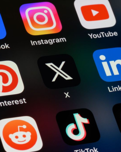 New York impose des avertissements sur l’addiction aux réseaux sociaux !