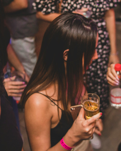 Nouvel An écolo : brillez sans culpabilité en recyclant vos tenues