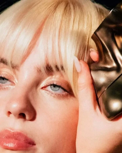 Billie Eilish dévoile “Your Turn II”, son tout nouveau parfum