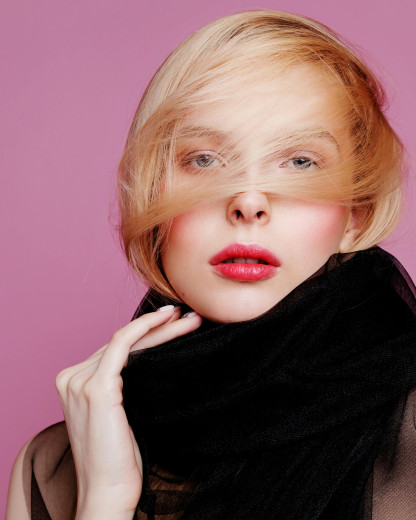 Scarf Hack : l’astuce stylée pour porter votre écharpe comme une pro