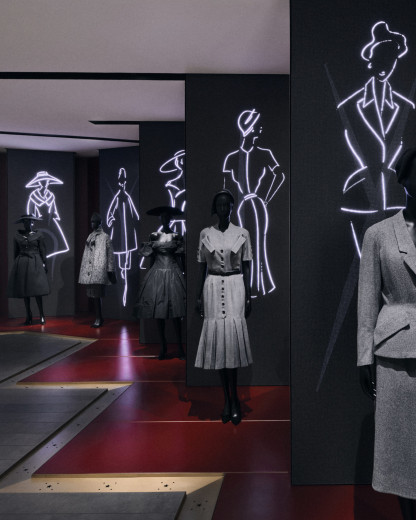 Paris célèbre la mode avec une double exposition exceptionnelle Dior x Azzedine Alaïa