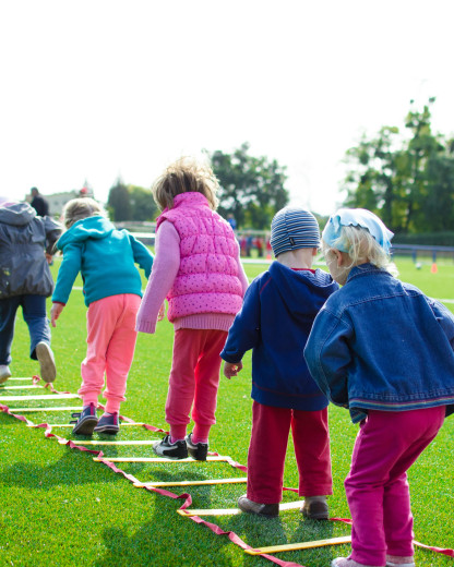 La magie de Noël au service de la protection des enfants avec la CNAPE