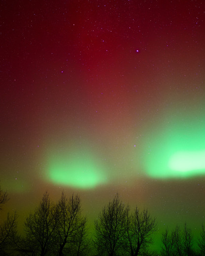 Où voir des aurores boréales en France ? Cette ville à deux heures de Paris est l’endroit parfait !