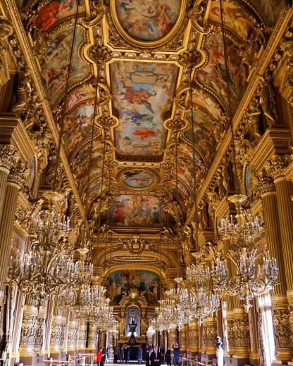 Versailles 2025 : retour dans les années folles au bal le plus extravagant de l’année !