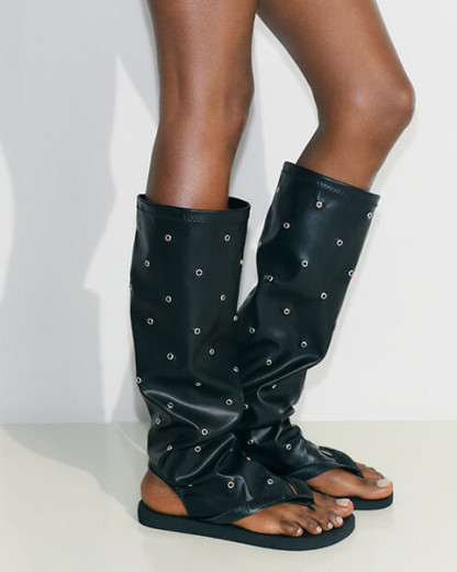 Havaianas fait le buzz avec sa nouvelle paire mi-botte mi-tong !