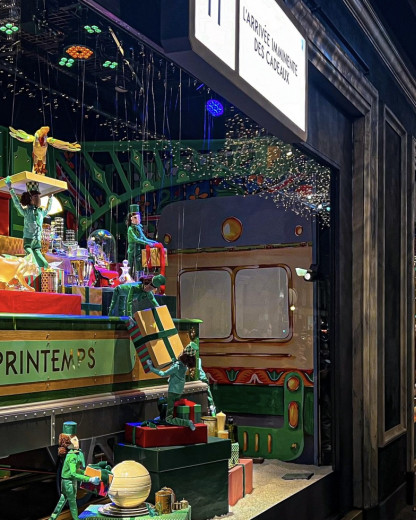 Diane Kruger illumine Noël : découvrez les vitrines du Printemps Haussmann 2025 !