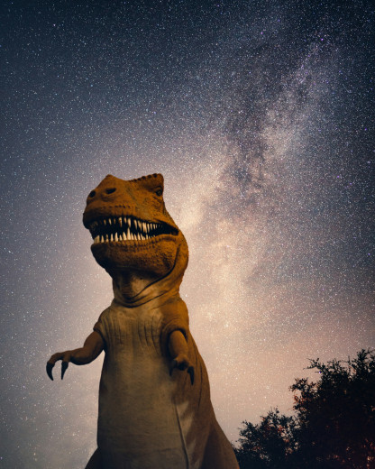 Atelier des Lumières : cette exposition sur les dinosaures va vous mettre des étoiles plein les yeux