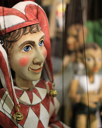 Le festival qui fait bouger les fils : découvrez le Festival Mondial des Marionnettes !
