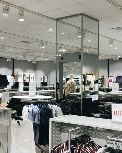 En ligne ou en magasin : comment profiter au mieux des soldes ?