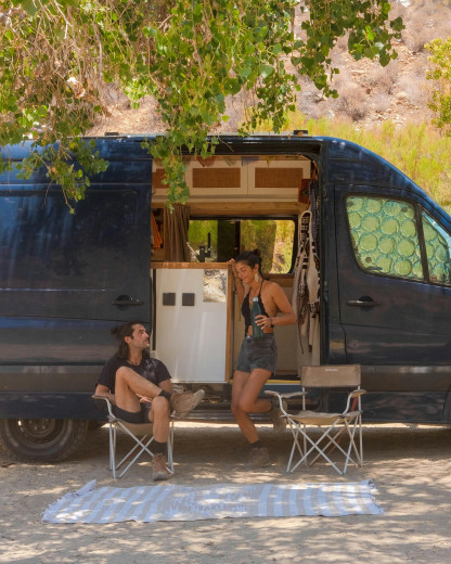 Vanlife : pourquoi de plus en plus de Français plaquent tout pour la route ?