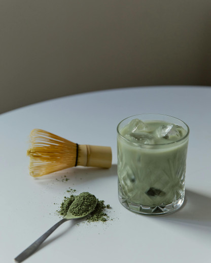 Matcha, Kombucha, Maté, Chai Latte, Golden Latte : pourquoi ces boissons sont tant à la mode ?