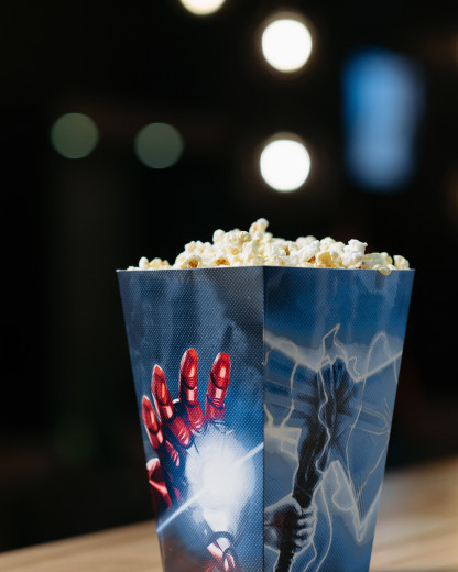 Popcorn buckets : pourquoi ces seaux collector affolent les fans de cinéma ?