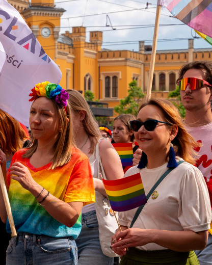 Mois des fiertés : les séries qui ont changé la représentation LGBTQIA+ à l'écran