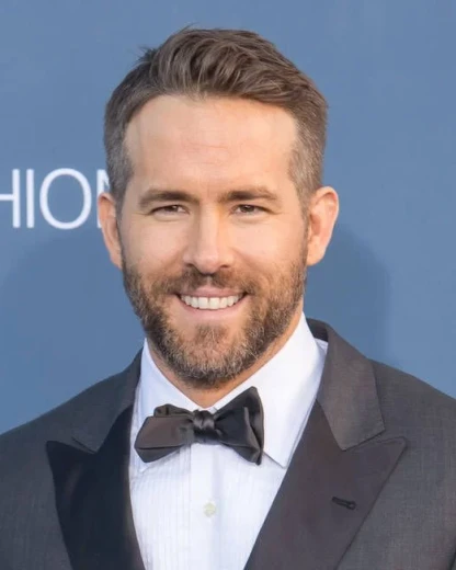 Ryan Reynolds s’attaque à un classique : le remake du film “Le Canardeur” en préparation