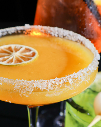 Exit le Spritz : voici le cocktail qui fait sensation sur toutes les terrasses