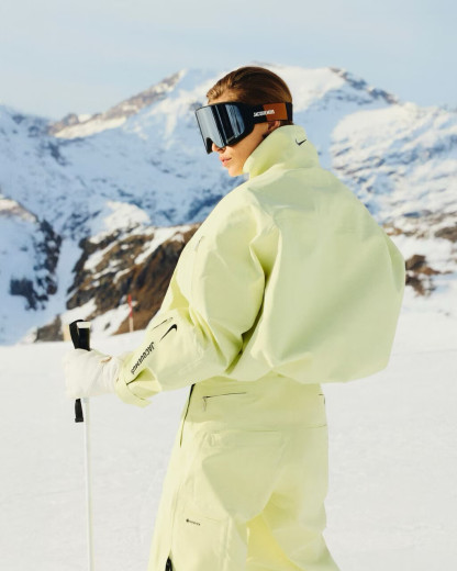 Nike x Jacquemus : la première collection de ski qui va enflammer l’hiver
