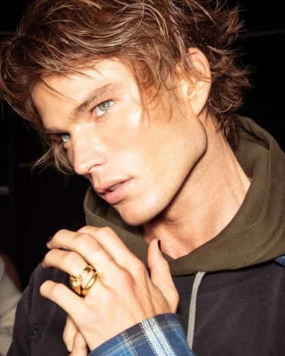 Le lookmaxing : une tendance masculiniste qui fait débat