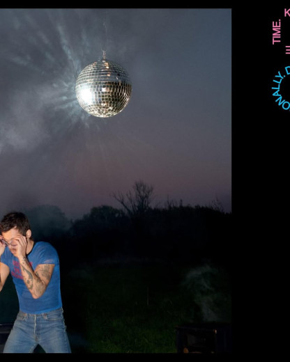 Harry Styles fait son grand retour avec son album disco inattendu : les fans sont déjà en folie