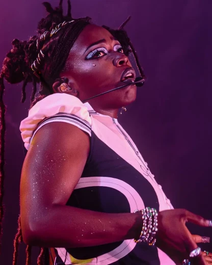 Théodora explose tout : son nouveau single déjà certifié platine !